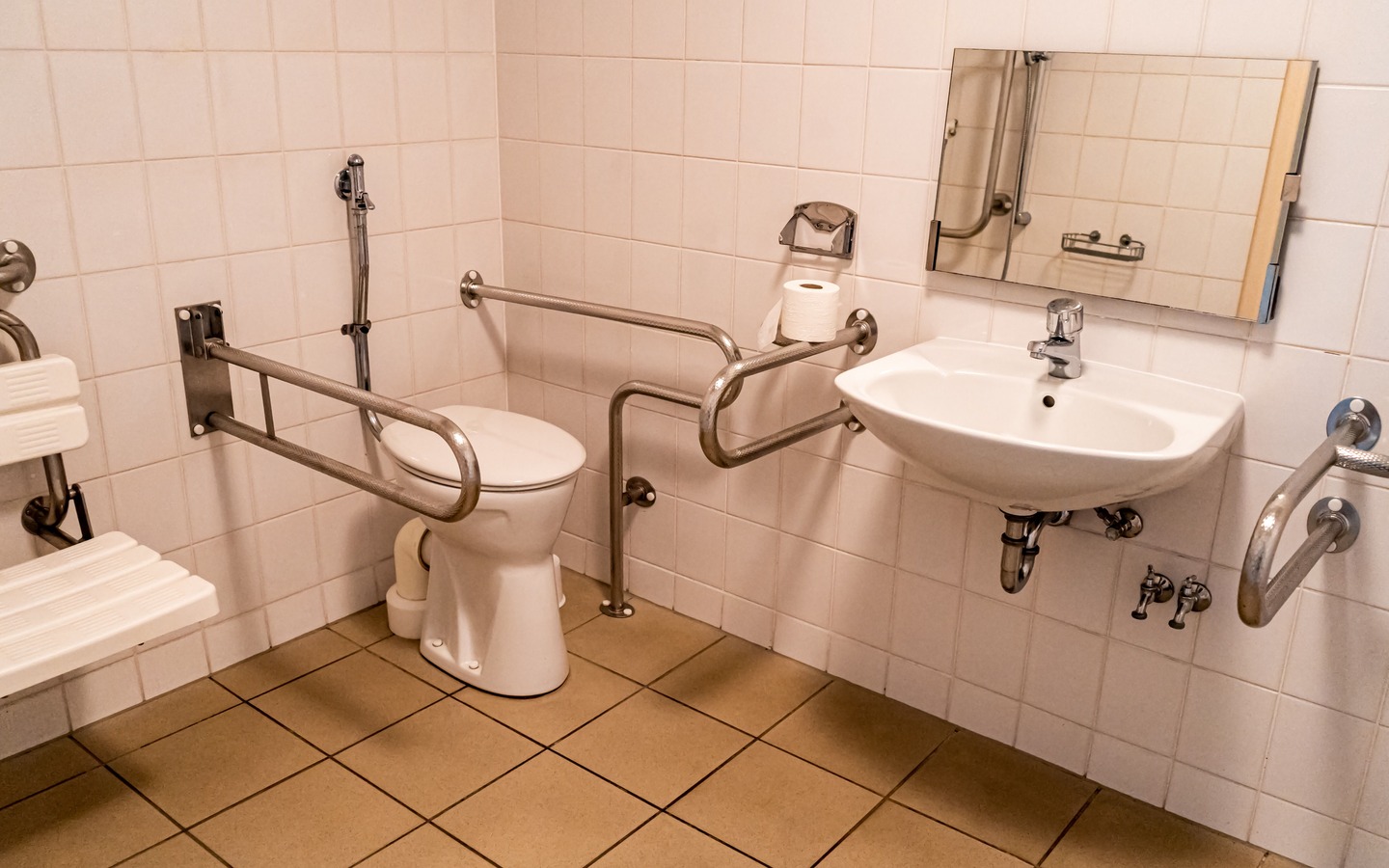 b700a576-e2c5-4e69-812a-9499b411fbb4