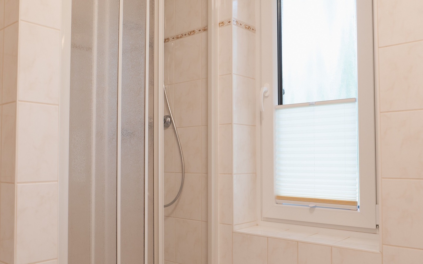 596fbefa-5a94-4708-b560-438571664644