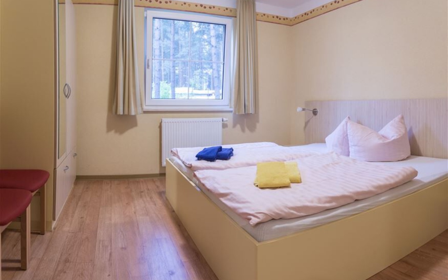 70dbd28d-40ca-46af-a326-9e1056001706