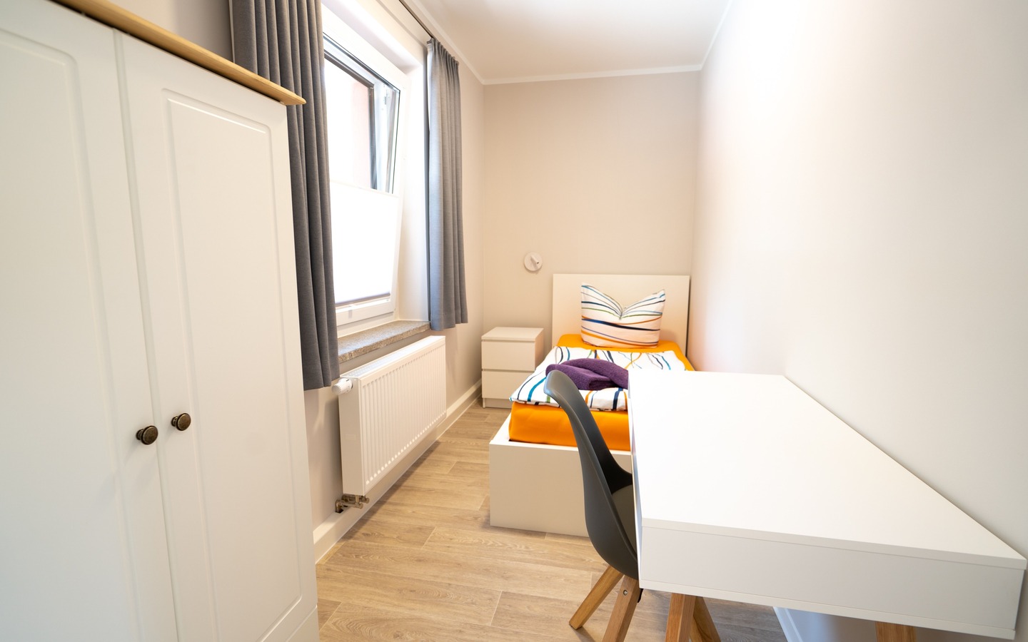 f24e2a74-d324-4afa-819c-19c369411c04