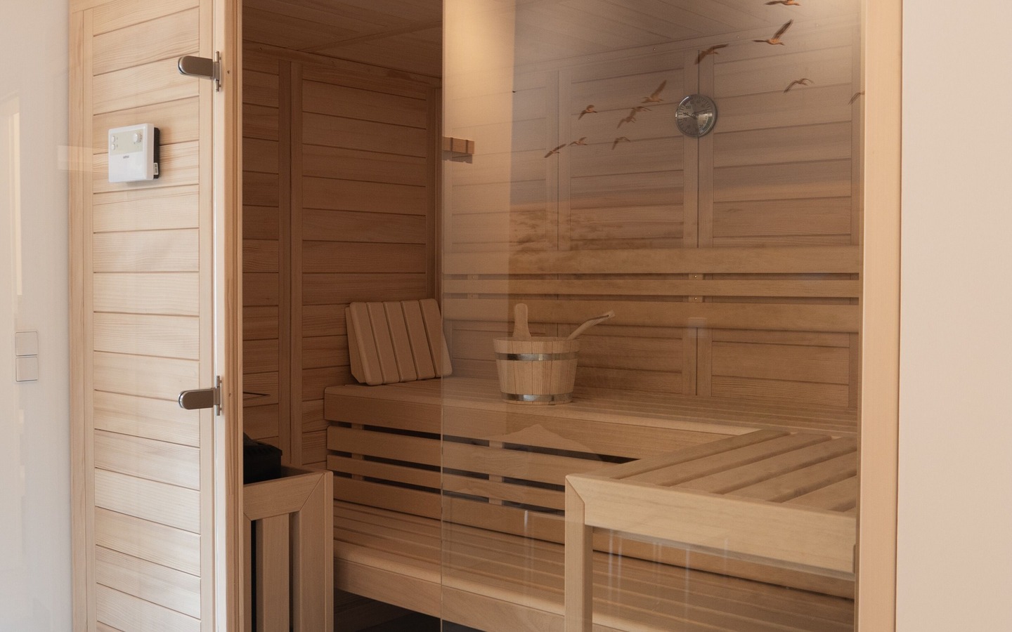 f4fd8444-fc2f-4de0-a847-11dbae5ab87a