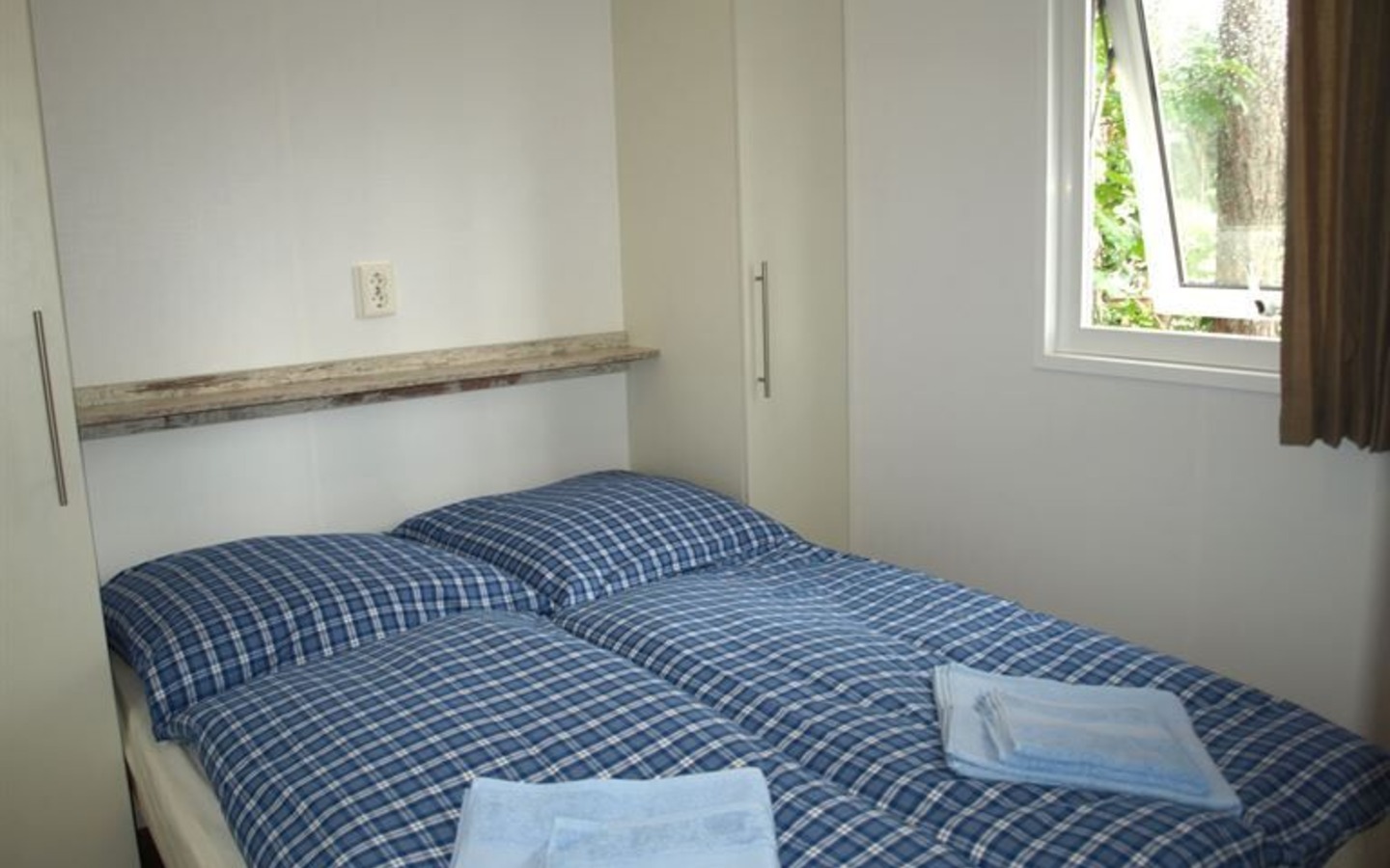 85550e8e-fbc7-4e81-b3d7-49e6304459cd