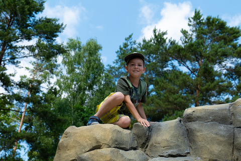 2023_Kletterfelsen im Spielgarten_Foto Rico Schwarze (9).jpg