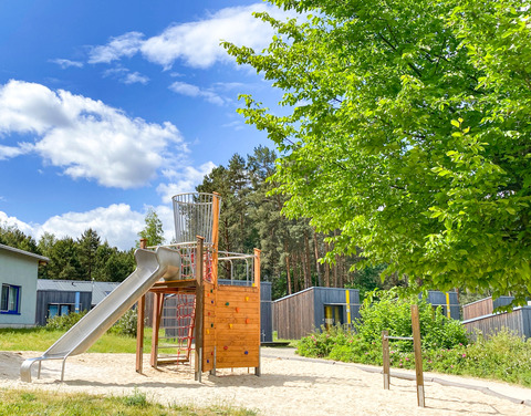 Spielplatz im Hafencamp Senftenberger See, Foto: Julia Kussatz