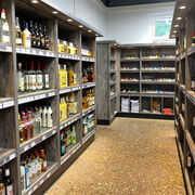 Spirituosen im Seesternmarkt, Foto: Julia Kussatz