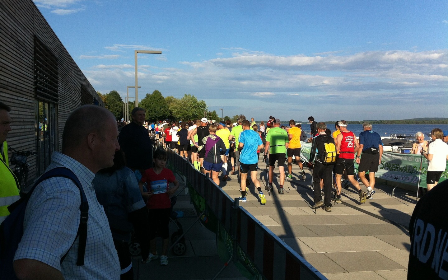 Einweihung der Laufstrecke durch Laufgruppe, Foto: die senftenberger Laufgemeinschaft, Lizenz: Stadt Senftenberg