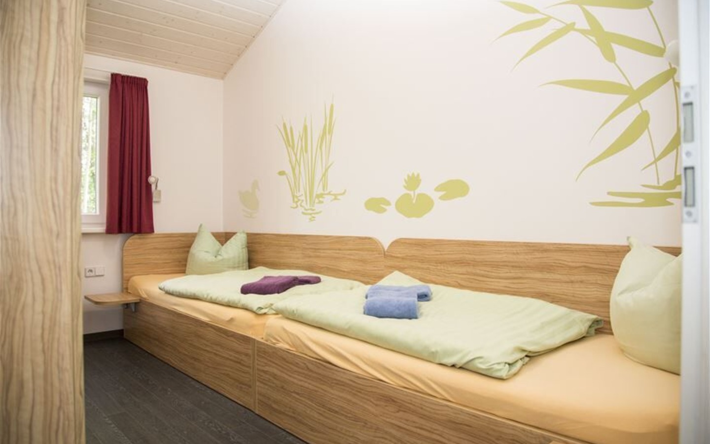 5d873dbf-6778-444e-a827-8ed623fdc5a6