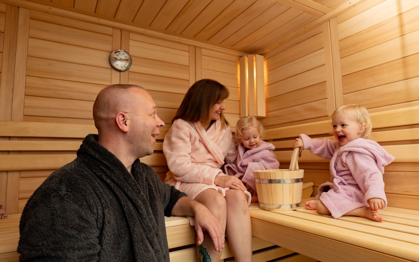 13525160-8362-4686-b511-d44729fe693e