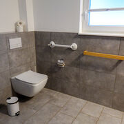 Mobile Haltegriffe am WC, Foto: LSB