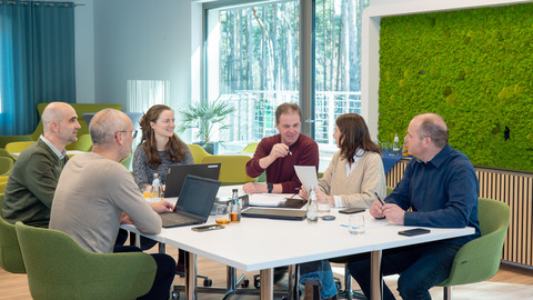 Teammeeting in der Südseelounge, Foto: Rico Schwarze - Glücksfoto GbR