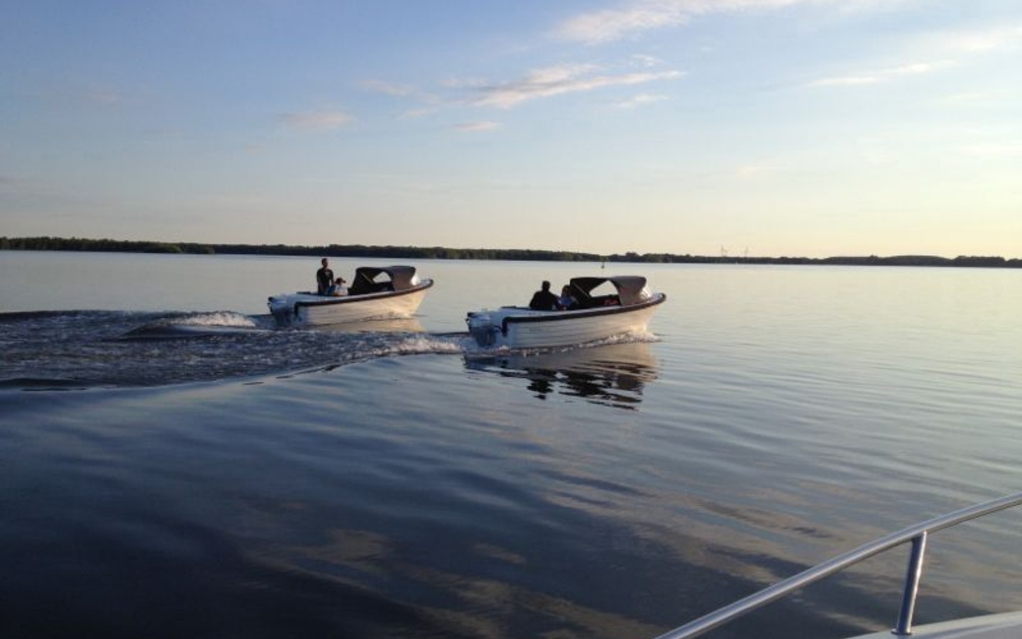 Auflug mit dem Motorboot auf dem Senftenberger See