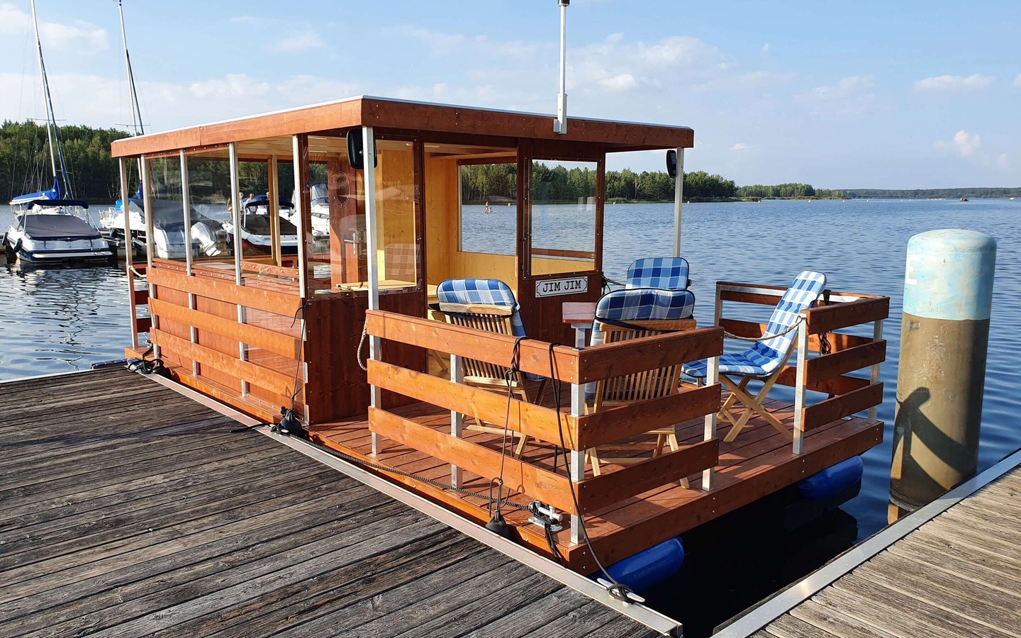 Hausboot, Foto: Manuela Zahn, Lizenz: Expeditours